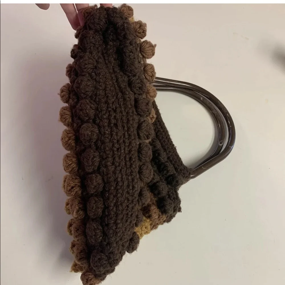 Vintage bobble stitch